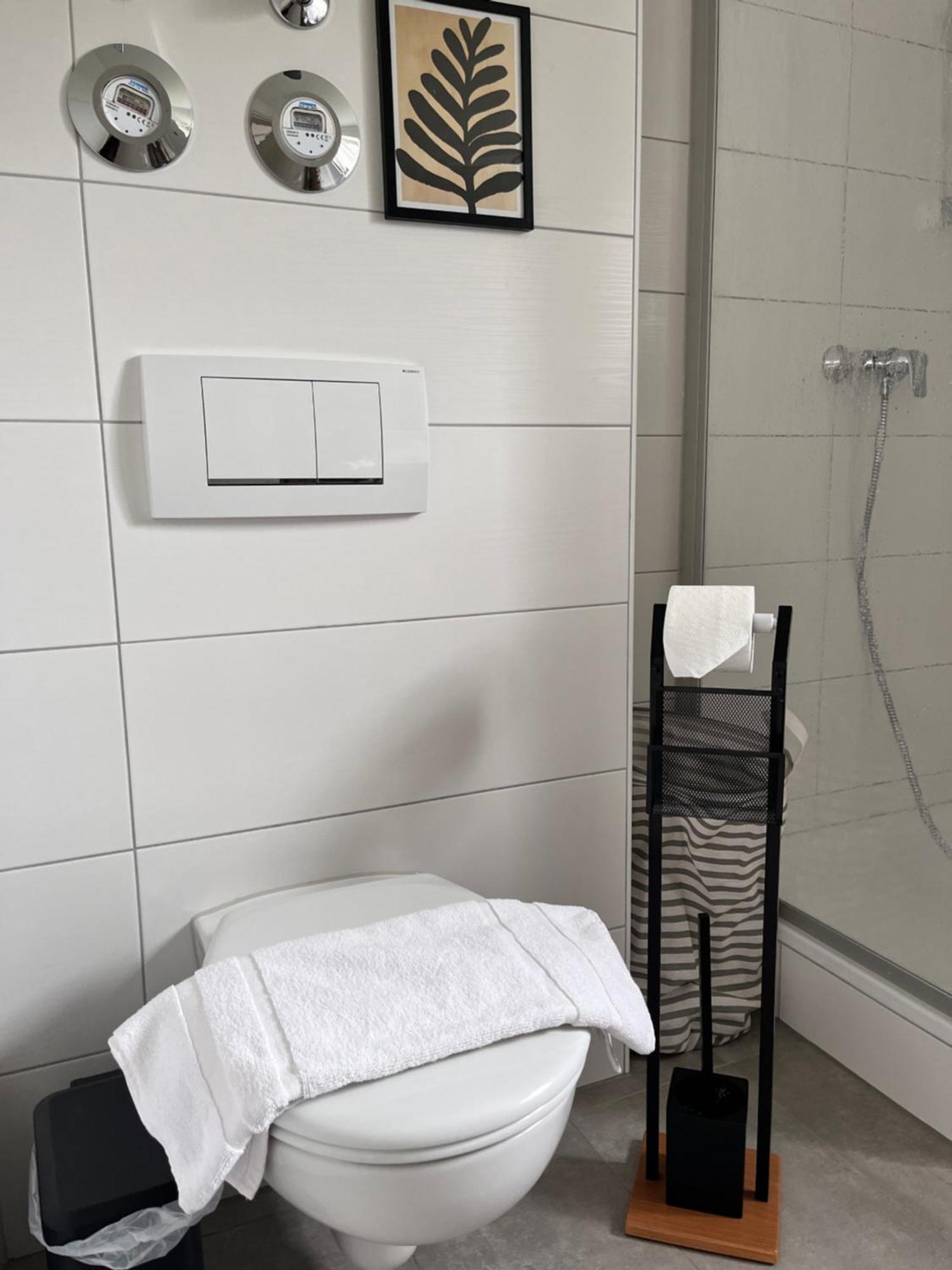 Am Klinikum, Naehe Europa Park Und Strasbourg, Zentrumsnah Offenburg Esterno foto